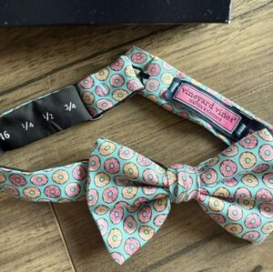 Boys Vineyard Vines Donut Pattern Bow Tie